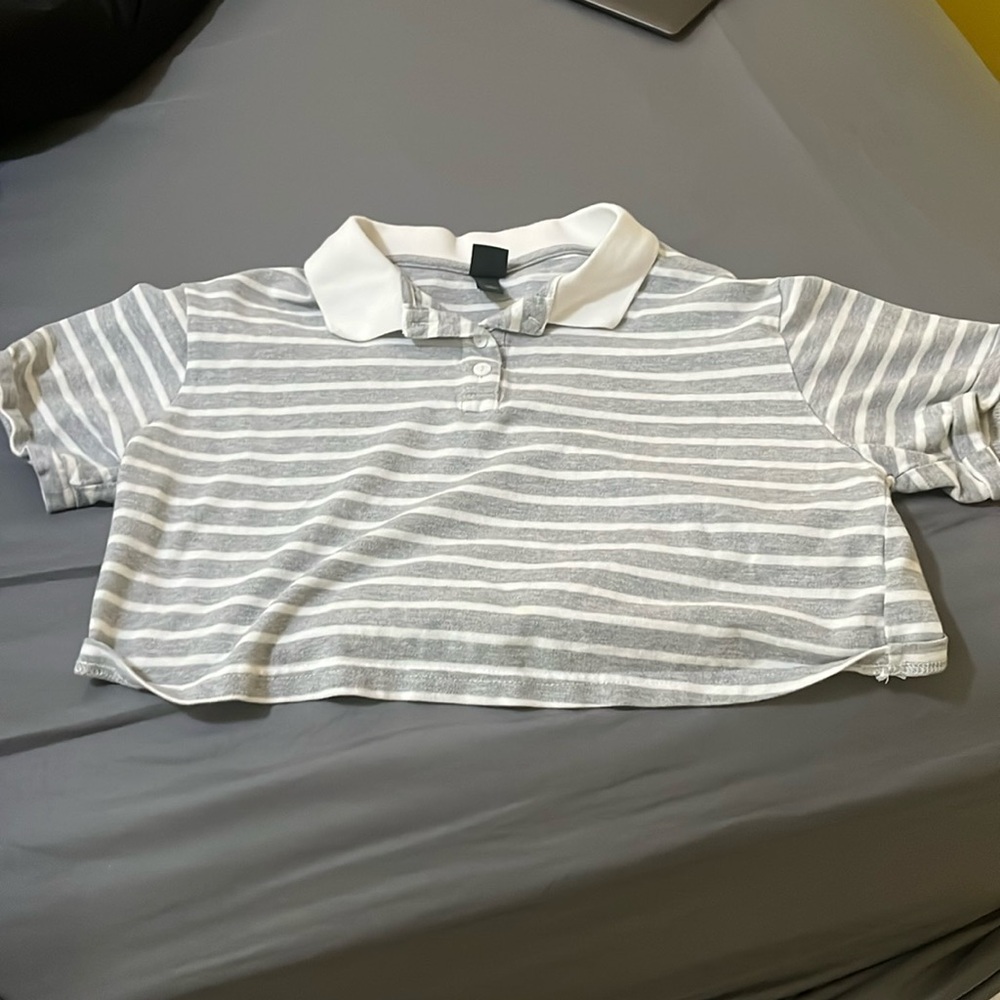White fable crop top size small